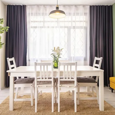 Charming Flat Near Bagdat Street Διαμέρισμα Κωνσταντινούπολη